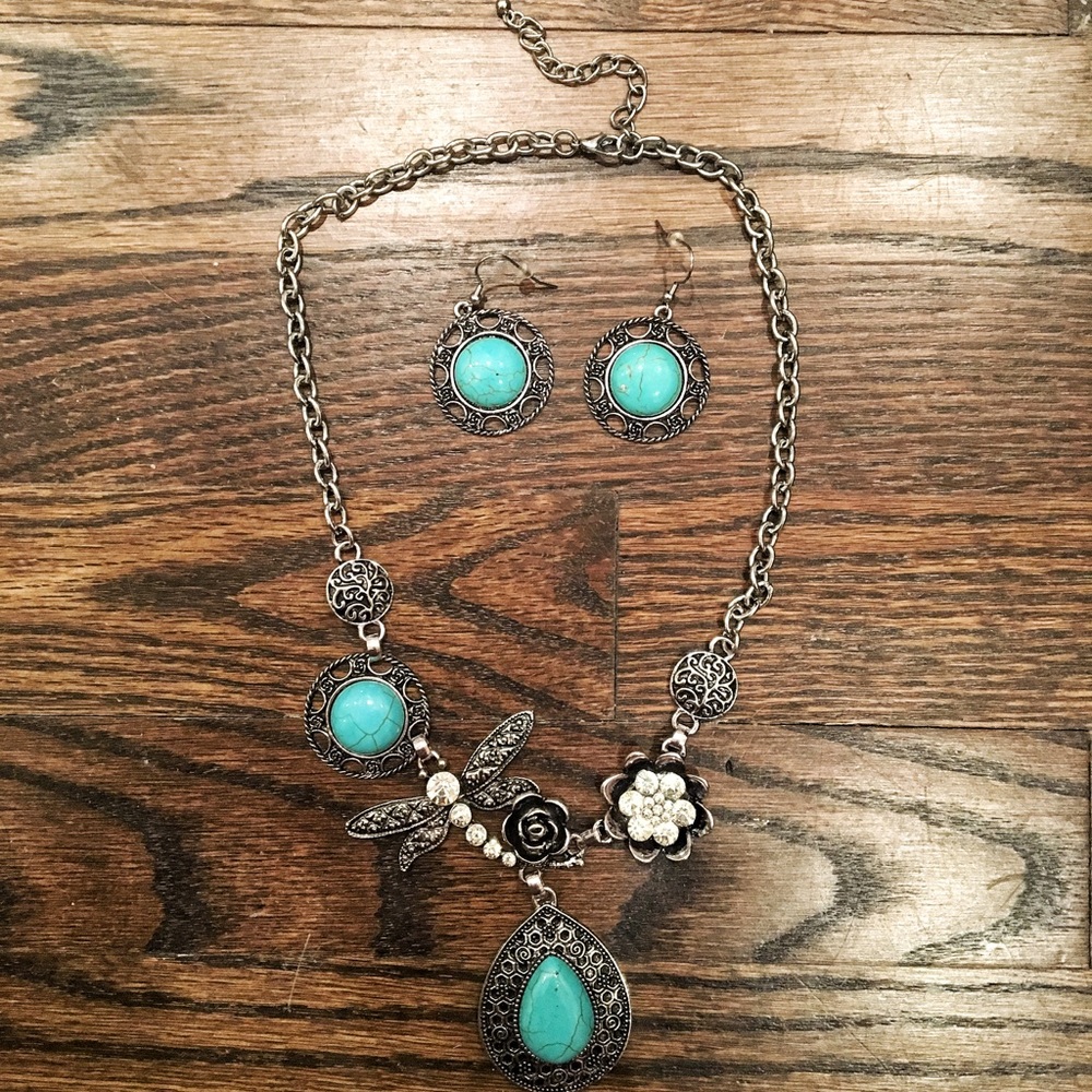 NWT Turquoise & Jeweled Statement Set